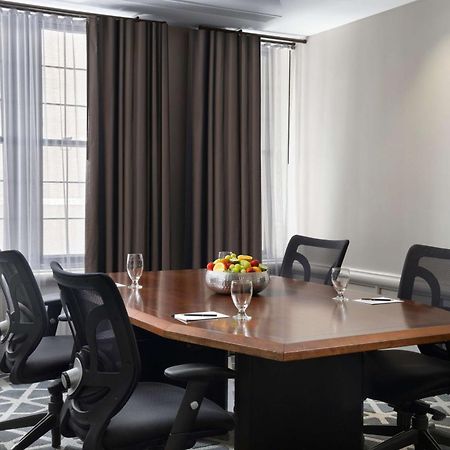 Hotel Phillips Kansas City, Curio Collection By Hilton Экстерьер фото