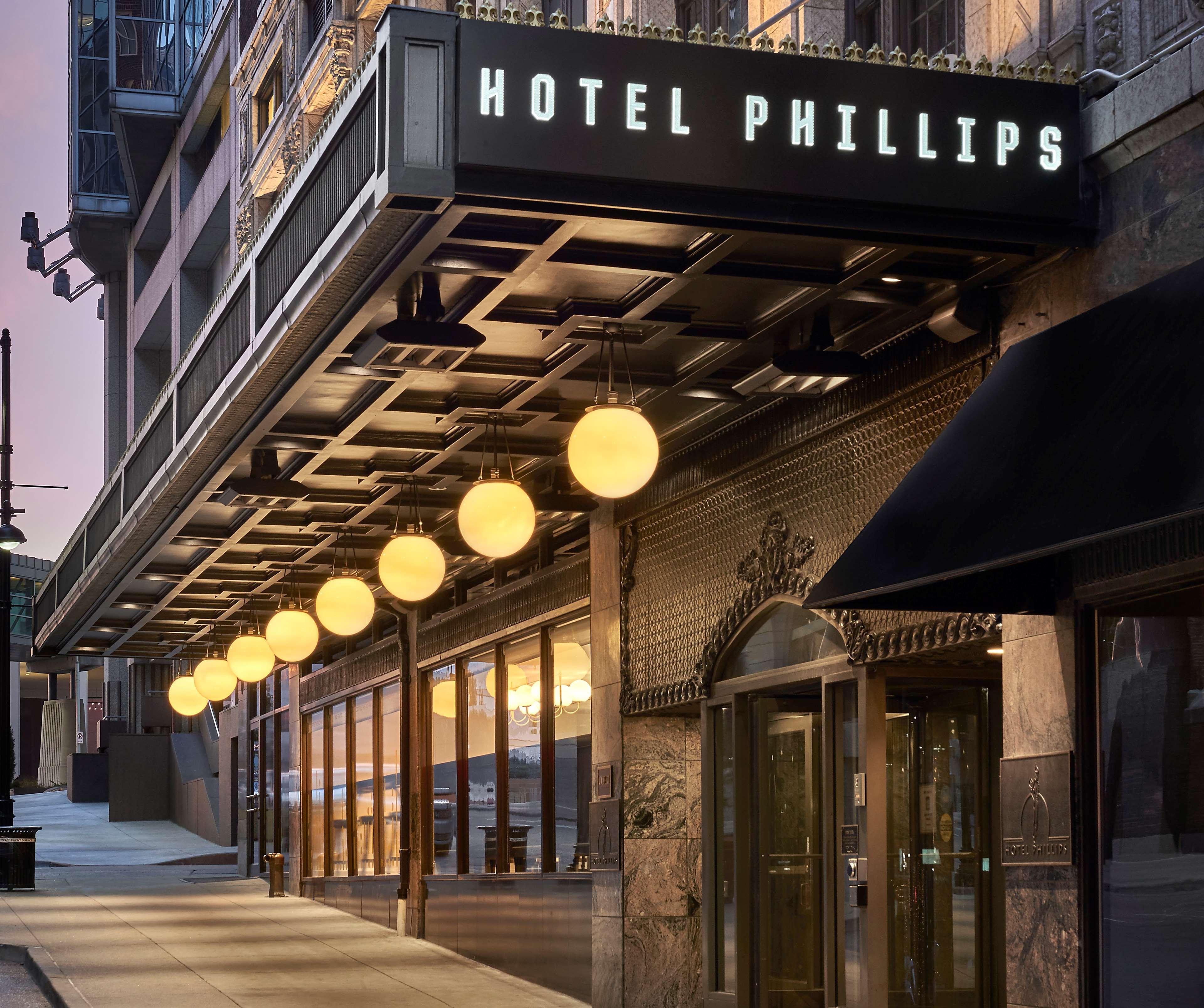 Hotel Phillips Kansas City, Curio Collection By Hilton Экстерьер фото