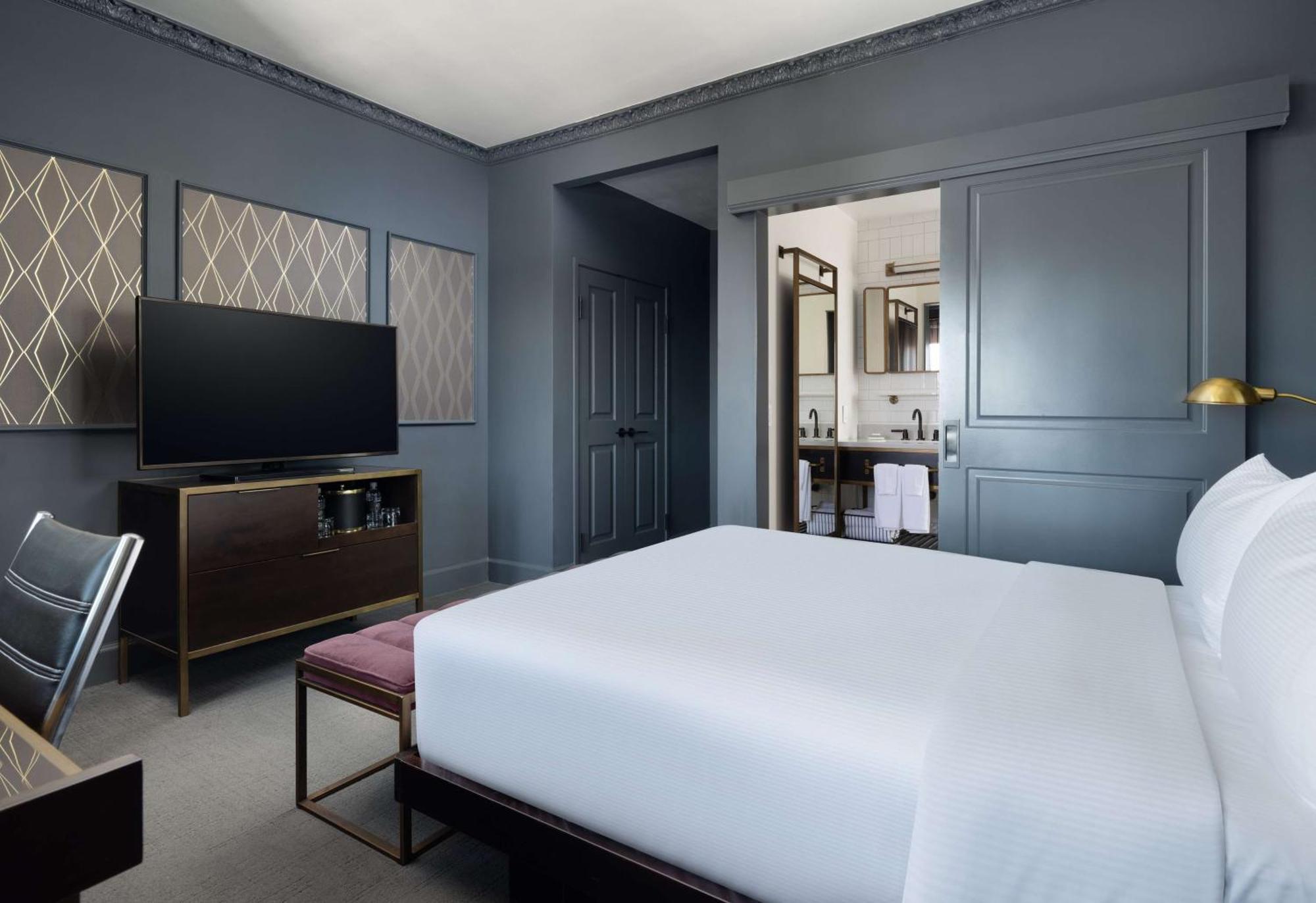 Hotel Phillips Kansas City, Curio Collection By Hilton Экстерьер фото