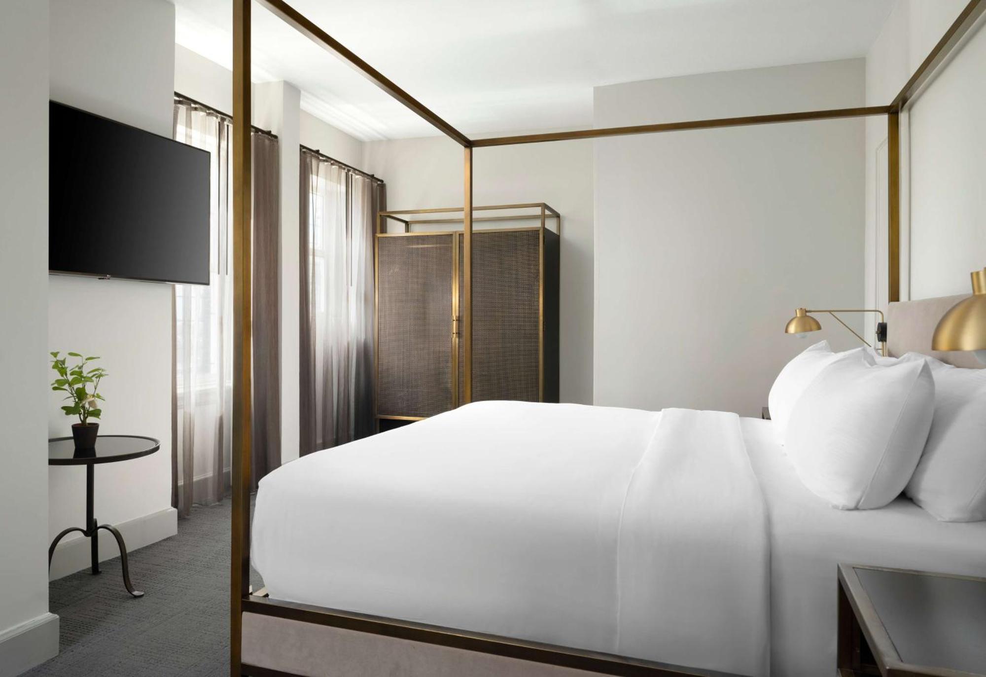 Hotel Phillips Kansas City, Curio Collection By Hilton Экстерьер фото