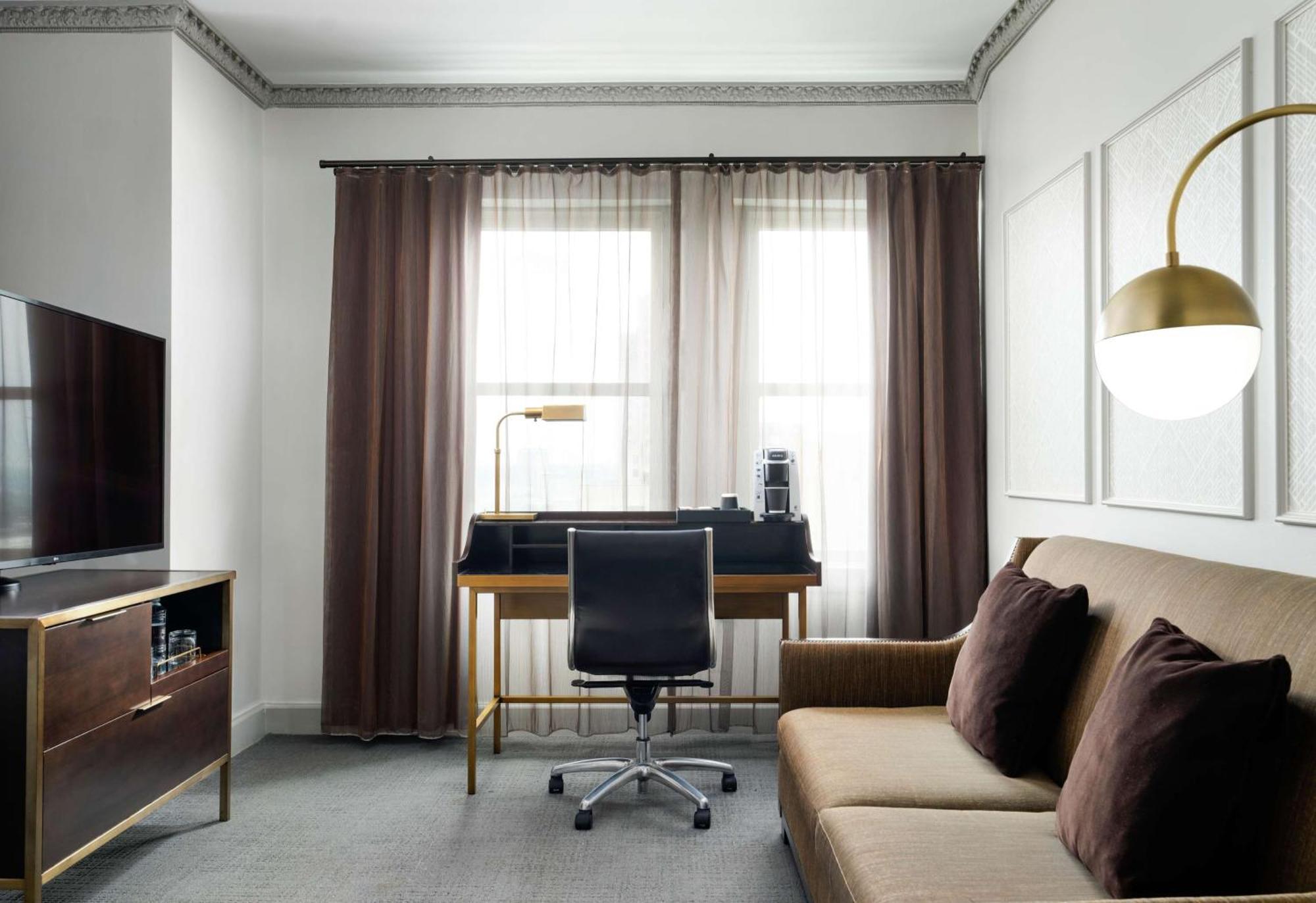 Hotel Phillips Kansas City, Curio Collection By Hilton Экстерьер фото
