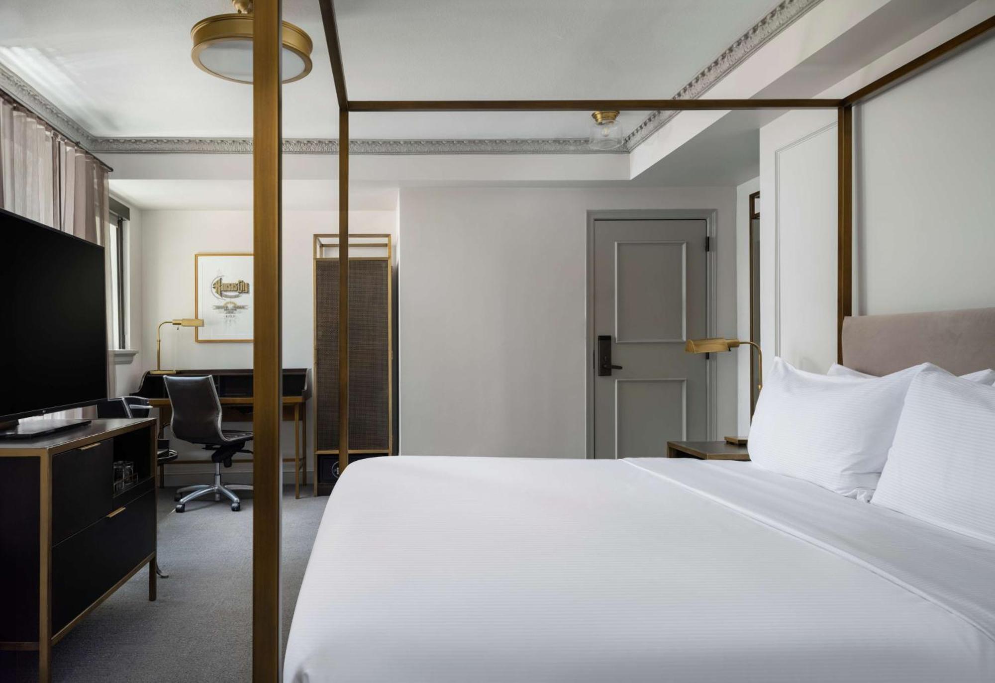 Hotel Phillips Kansas City, Curio Collection By Hilton Экстерьер фото