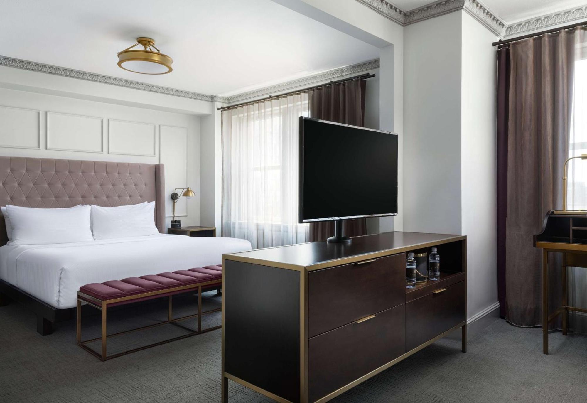 Hotel Phillips Kansas City, Curio Collection By Hilton Экстерьер фото