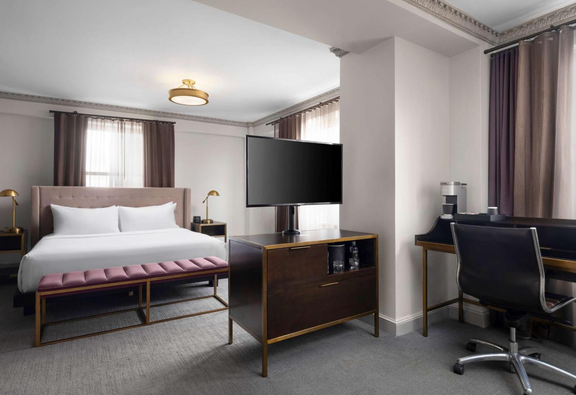 Hotel Phillips Kansas City, Curio Collection By Hilton Экстерьер фото